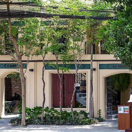 La Chronique Hotel Phnom Penh Esterno foto